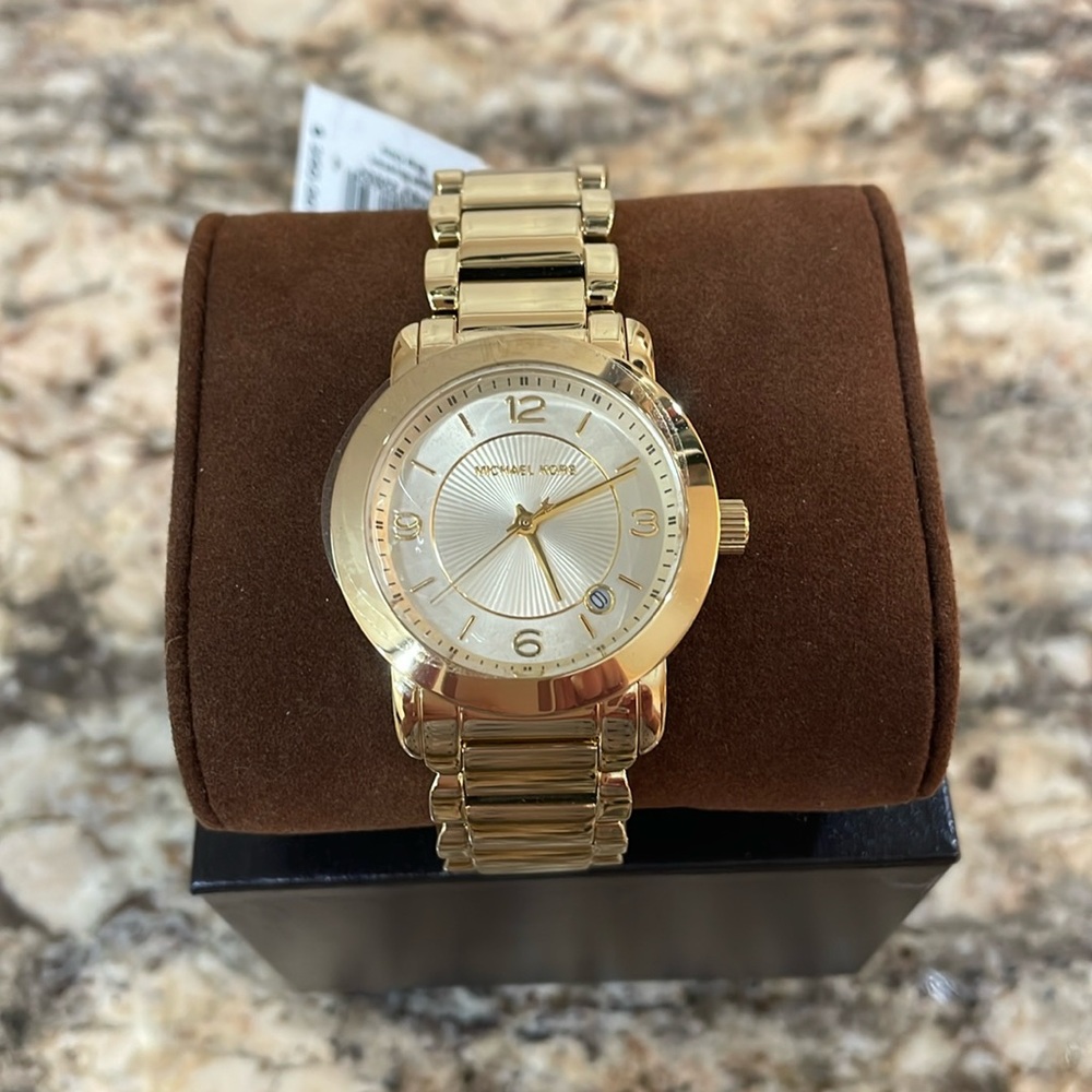 NWT Michael Kors Goldtone Stainless Steel Bracelet Watch